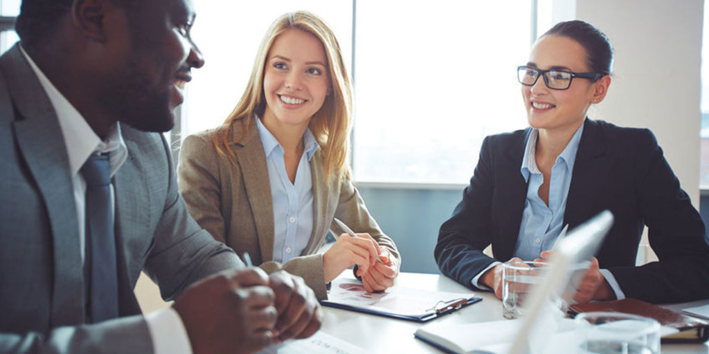 digital marketing agency discussing content marketing with a local business