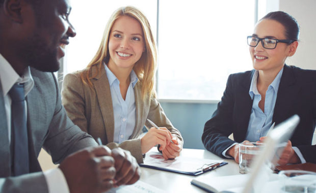 digital marketing agency discussing content marketing with a local business