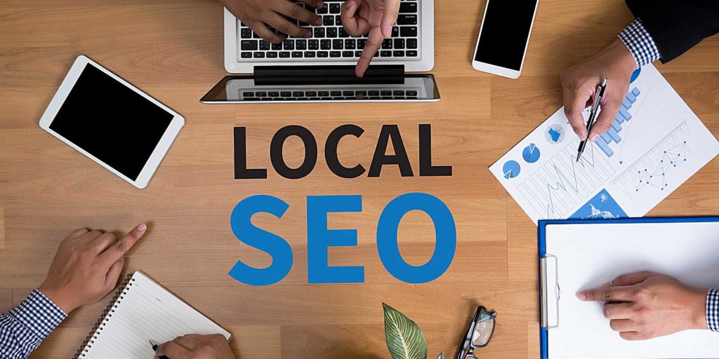 employees-finding-out-what-is-local-seo