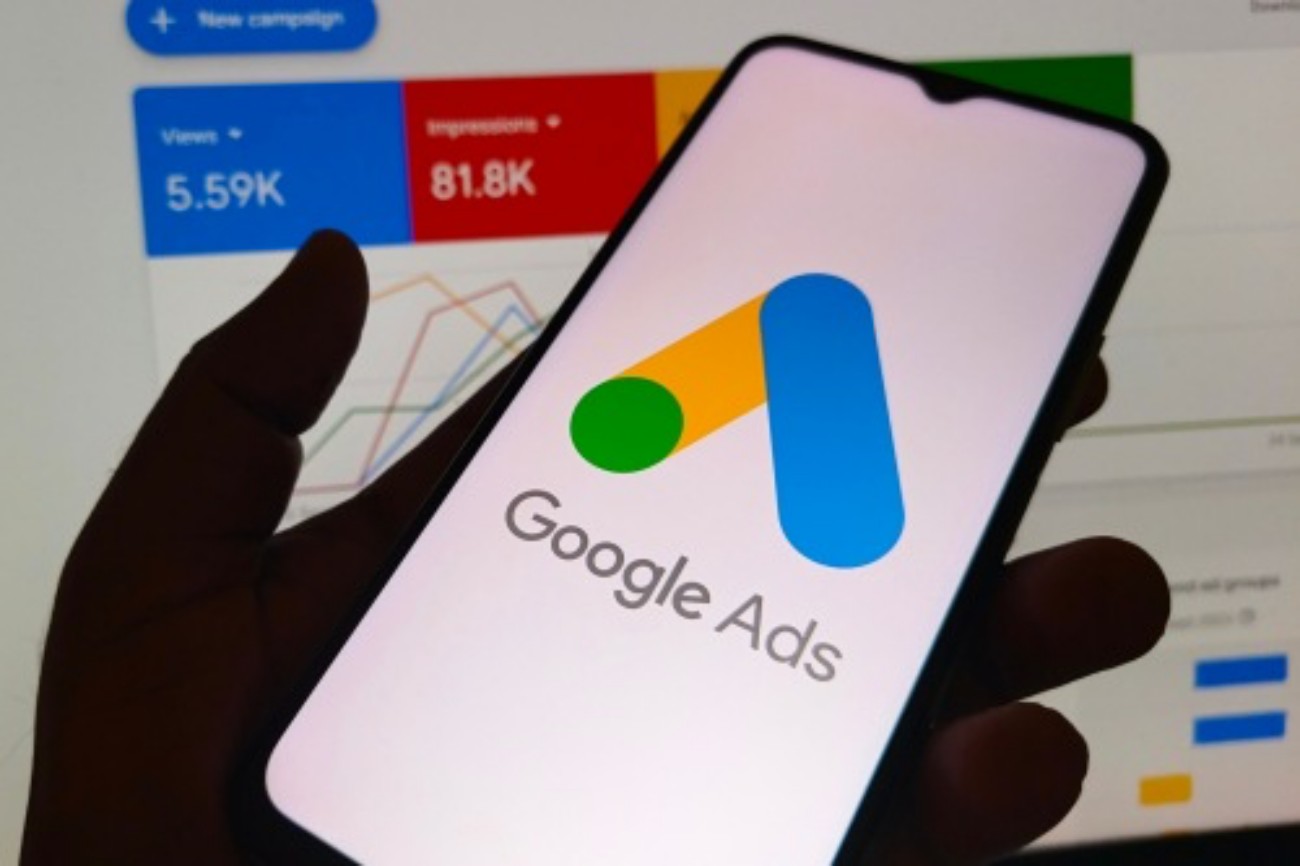 Google Ads being displayed on mobile and desktop